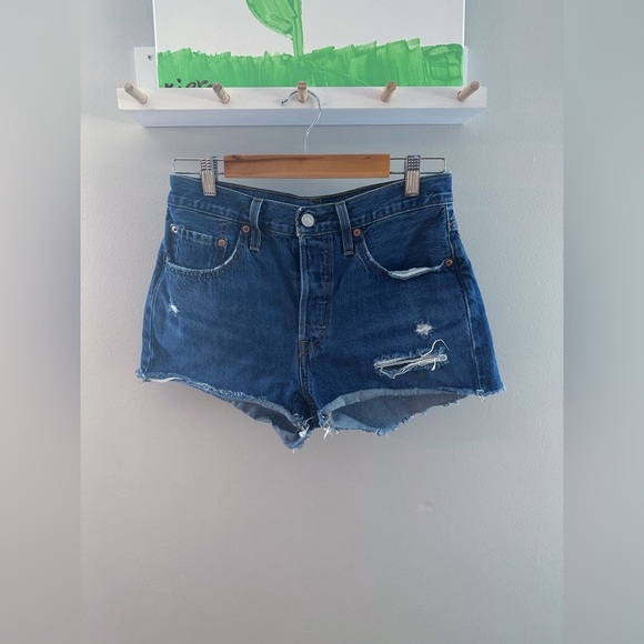 Levi’s 501 denim jean short short shorts distressed women’s size 27 - Picture 4 of 7